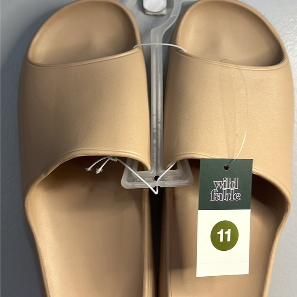 Target Tan Slide Sandals size 11 wild fable NWT